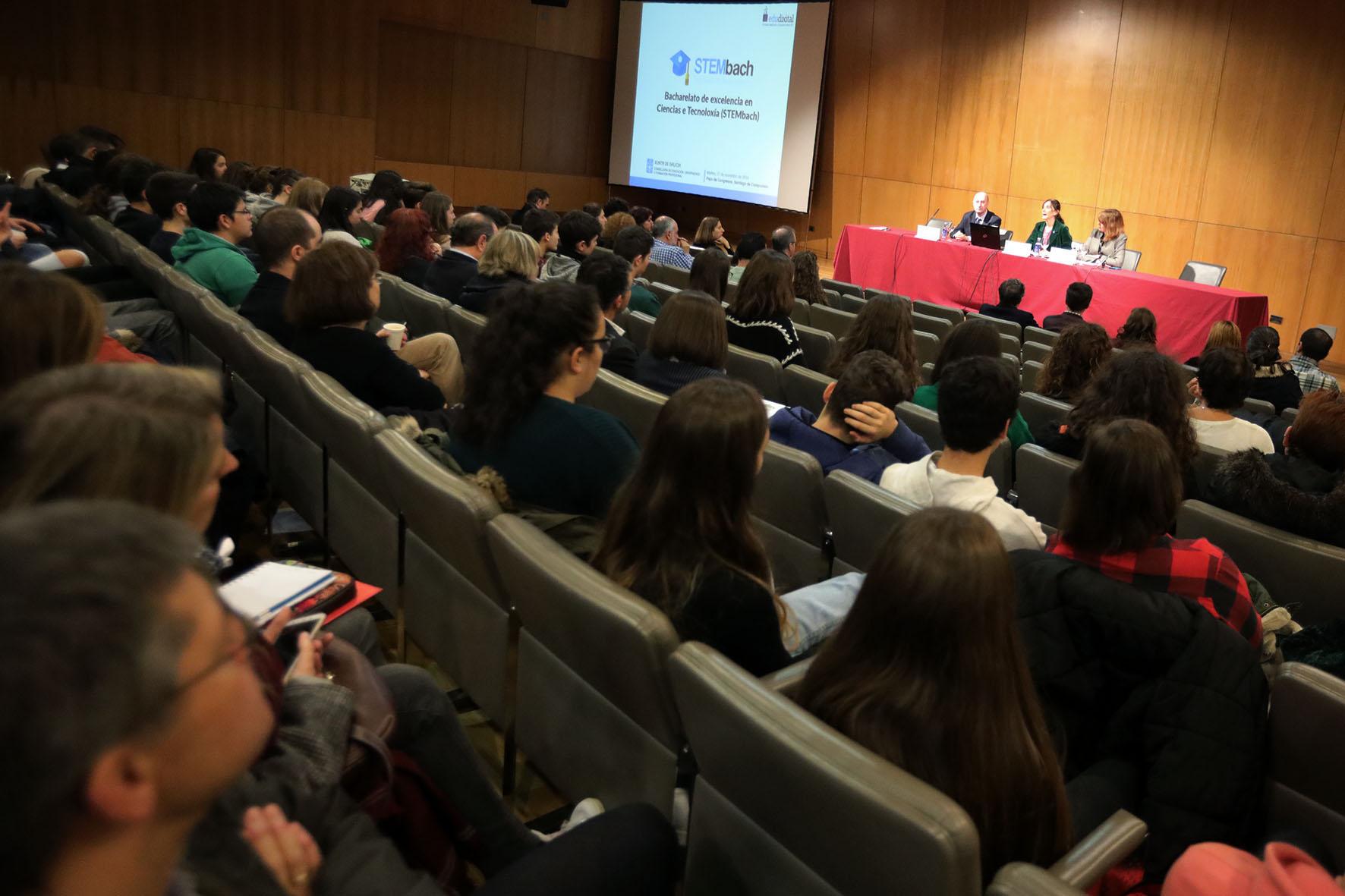 Carmen Pomar señala el STEMbach como una oportunidad que facilita al alumnado el acceso a los estudios superiores