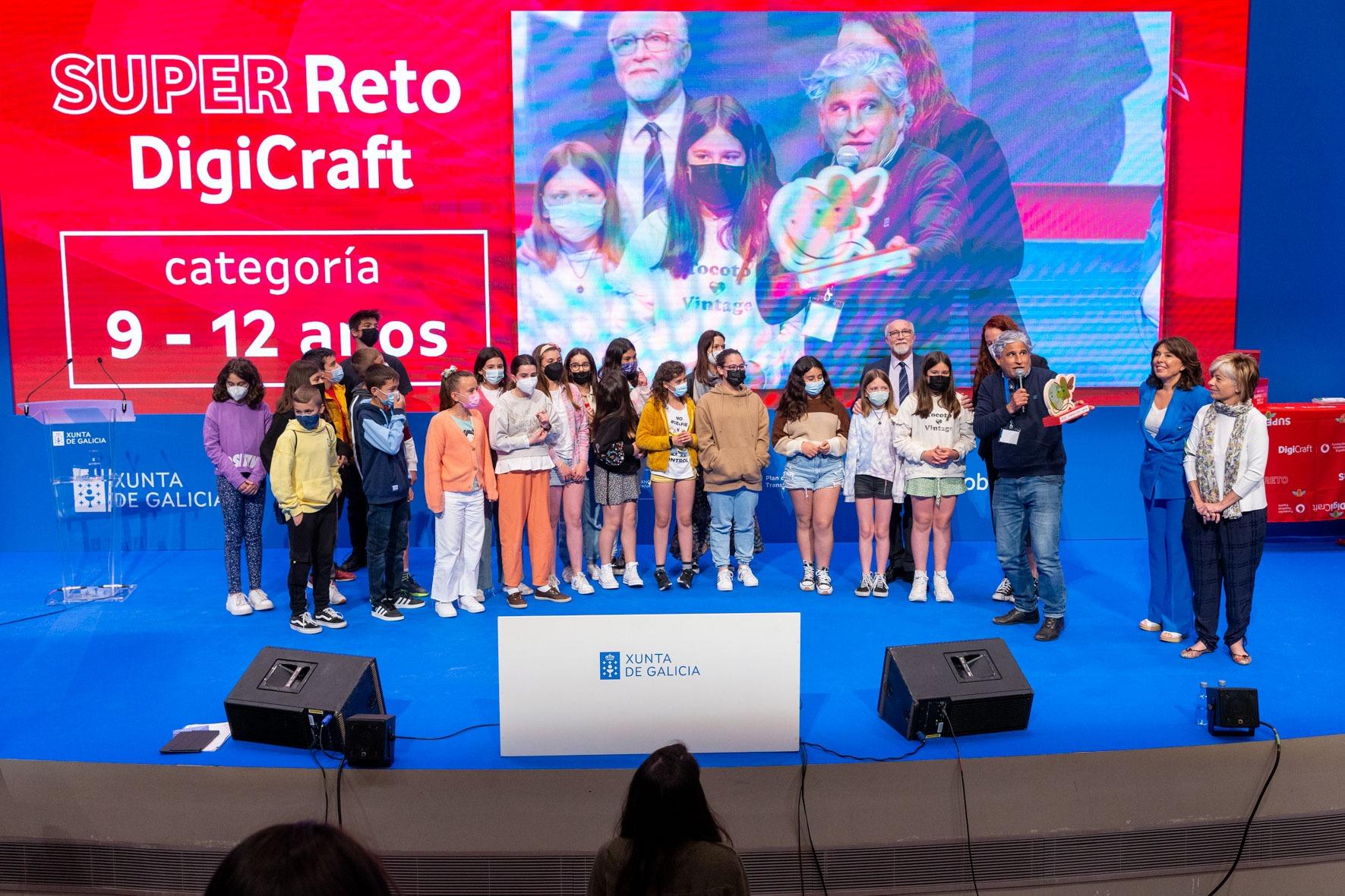 A Xunta e a Fundación Vodafone recoñecen cos premios Superreto Digicraft aos centros educativos Javier Sensat de Vigo e Virxe da Cela de Monfero