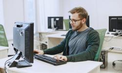 A Xunta garante o acceso universal á administración electrónica coa creación da figura do persoal funcionario habilitado